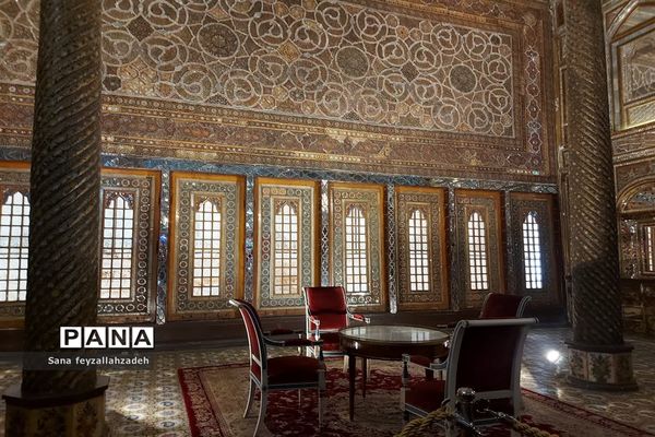 بازدید دانش‌آموزان از مجموعه تاریخی کاخ گلستان