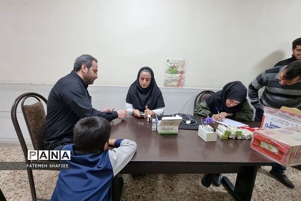 اجرای پویش ملی غربالگری دیابت  و فشارخون کارکنان اداری آموزش و پرورش کهریزک