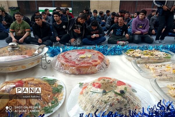 جشنواره غذا و انجام مسابقات آشپزی با حضور پررنگ خانواده‌های مجتمع آموزشی آهسته گام