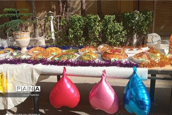 جشنواره غذا و انجام مسابقات آشپزی با حضور پررنگ خانواده‌های مجتمع آموزشی آهسته گام