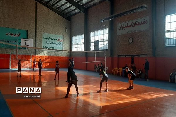 مسابقات مینی والیبال مقطع ابتدائی درشهرستان سملقان