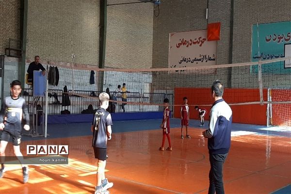 مسابقات مینی والیبال مقطع ابتدائی درشهرستان سملقان