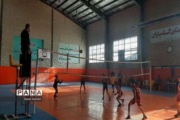 مسابقات مینی والیبال مقطع ابتدائی درشهرستان سملقان