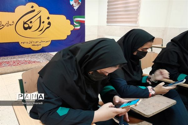 کارگاه آموزش خبرنویسی در دبیرستان فرزانگان استعداد درخشان ملارد