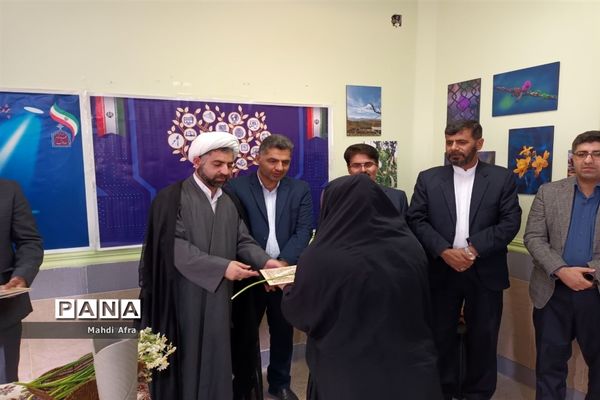 تقدیر از پژوهشگران برگزیده استانی و منطقه ای شهرستان بهبهان