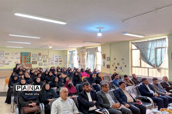 زنگ هفته پژوهش در هنرستان فرزانگان بهبهان