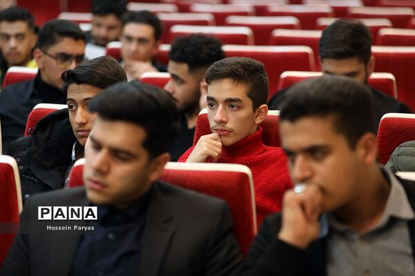 اجرای برنامه «دیده‌بان قانون اساسی» ‌ویژه اعضای مجلس دانش‌آموزی