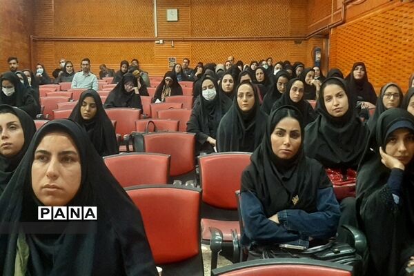 نشست توجیهی آموزشی رابطان مشاور شهرستان ورامین