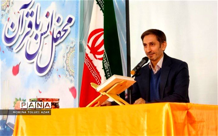 قرآن، راه و روش درست زندگی را به مسلمانان آموخته است