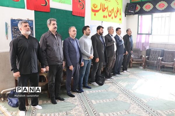 محفل انس با قرآن کریم در آموزشگاه کشاورز جود ناحیه دو ری