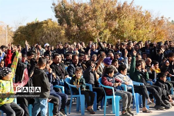 همایش بزرگ پیاده‌روی خانوادگی در مهردشت ابرکوه