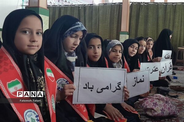 حضور فرهنگیان و دانش‌آموزان شهرستان بام و صفی‌آباد در نماز جمعه‌