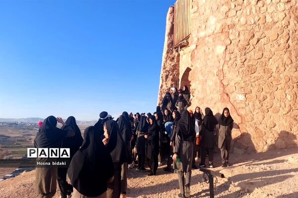 اردوی راهیان پیشرفت  دانش‌آموزان شهرستان  مانه و سملقان