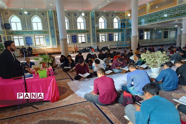 محفل انس با قرآن در همدان