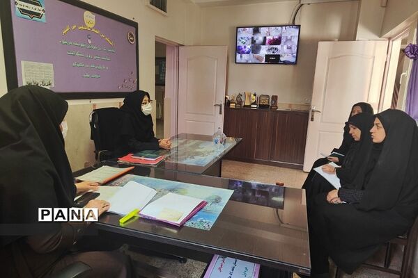 بازدید از روند انجام فعالیت‌های پرورشی مدارس شاهد و ایثارگر ناحیه یک شهرری