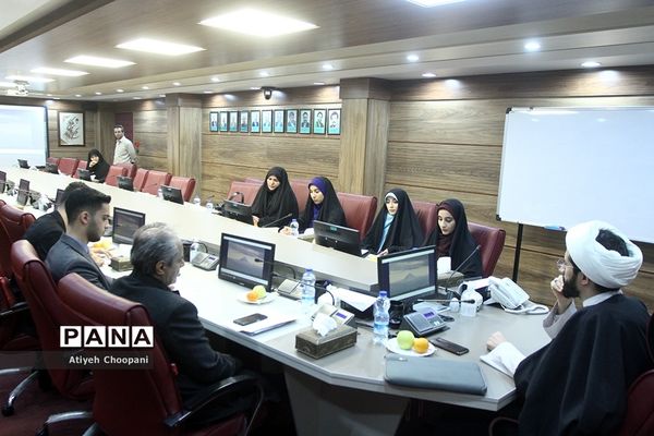 دیدار اعضای مجلس دانش‌آموزی با معاونان وزارت آموزش و پرورش