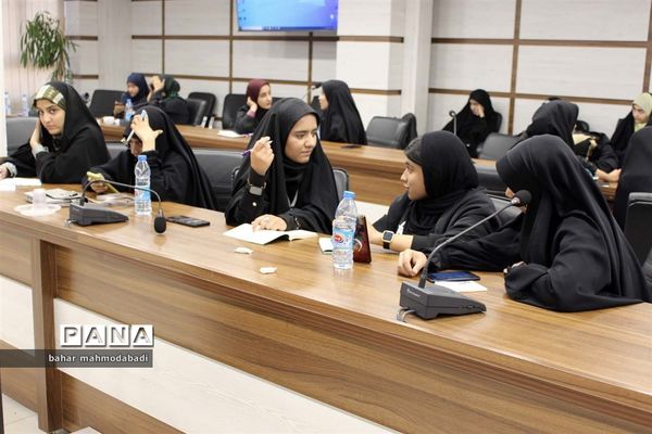 اجرای برنامه «دیده‌بان قانون اساسی» ‌ویژه اعضای مجلس دانش‌آموزی