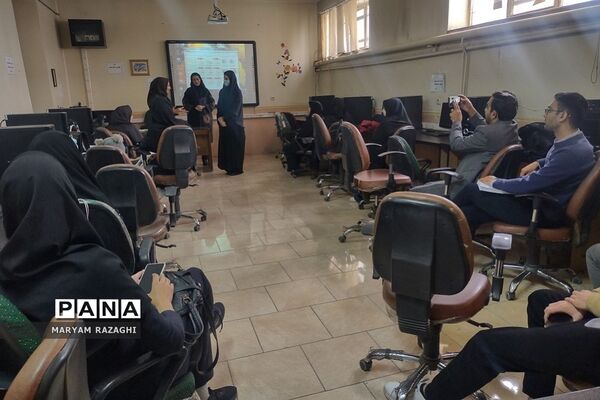 جلسه توانمندسازی دبیران درس تفکر و سبک زندگی کهریزک