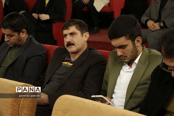 بازدید اعضای مجلس دانش‌آموزی از صدا و سیمای جمهوری اسلامی ایران