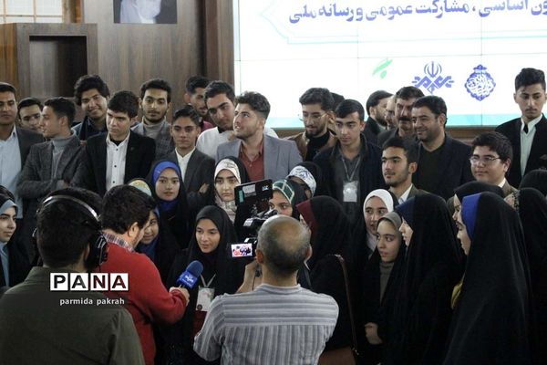 بازدید اعضای مجلس دانش‌آموزی از صدا و سیمای جمهوری اسلامی ایران