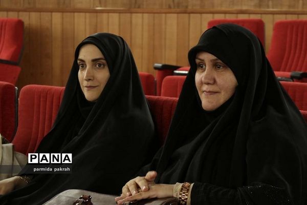 بازدید اعضای مجلس دانش‌آموزی از صدا و سیمای جمهوری اسلامی ایران