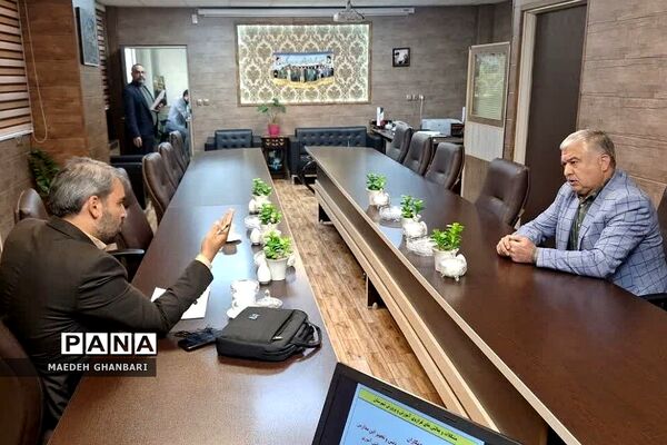 میز خدمت در آموزش و پرورش شهرستان پردیس با حضور  مدیرکل آموزش و پرورش شهرستان‌های استان تهران