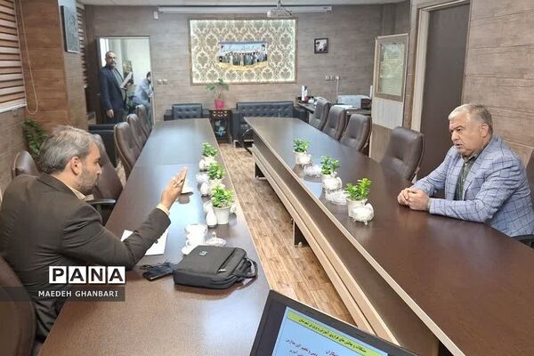 میز خدمت در آموزش و پرورش شهرستان پردیس با حضور  مدیرکل آموزش و پرورش شهرستان‌های استان تهران