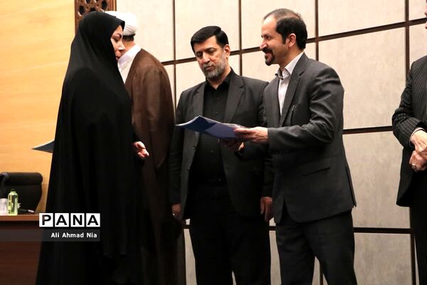 مراسم تجلیل از پژوهشگران و فناوران برتر استان قم