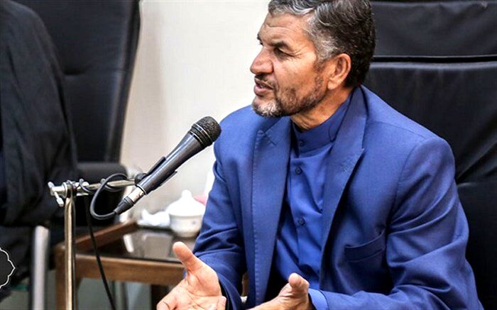 یک دانش آموز در طول تحصیل خود، 140 روز آموزش قرآن می‌بیند