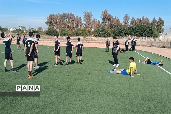 مسابقات دو و میدانی دوره دوم متوسطه پسران مرحله منطقه‌ای در  ورامین