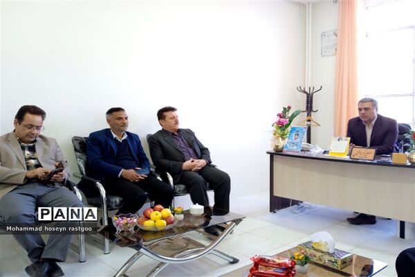 بازدید مدیرکل مدارس سما کاشمر از دبیرستان پسرانه غیر دولتی سما