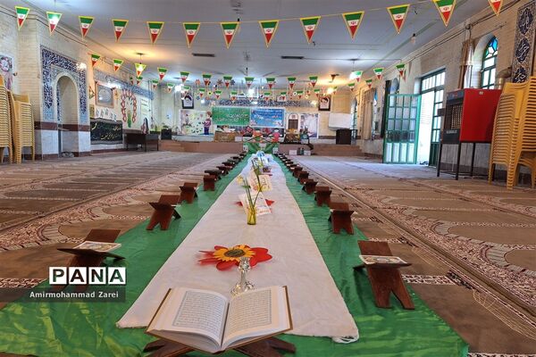 گرامیداشت هفته قرآن در دبستان مبعث ناحیه 3 شیراز