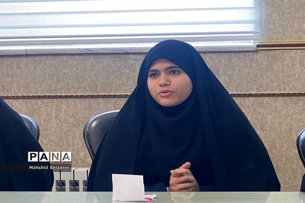 اولین جلسه هیئت رئیسه شورای دانش‌آموزی ناحیه ۵