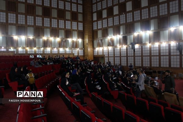 بازدید اعضای مجلس دانش‌آموزی از صداوسیما‌