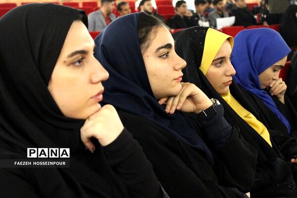 بازدید اعضای مجلس دانش‌آموزی از صداوسیما‌
