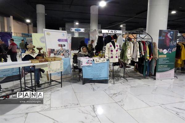 نمایشگاه صنایع دستی و اختراعات در مجتمع طلای سفید شهرستان بجنورد
