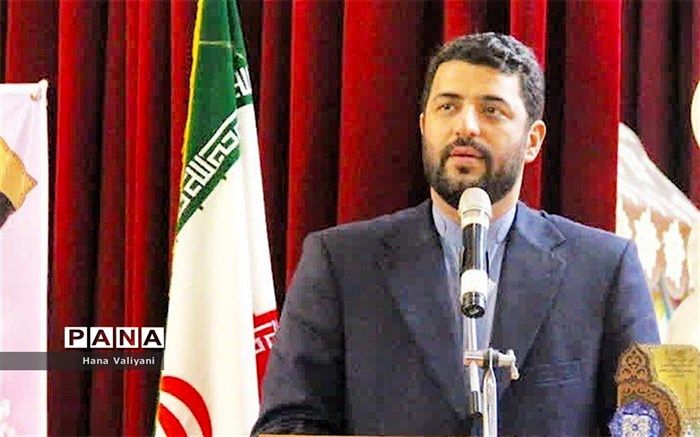 یکی از ماموریت‌‌های گروه‌‌های آموزشی، ارتقای دانش و مهارت معلمان است