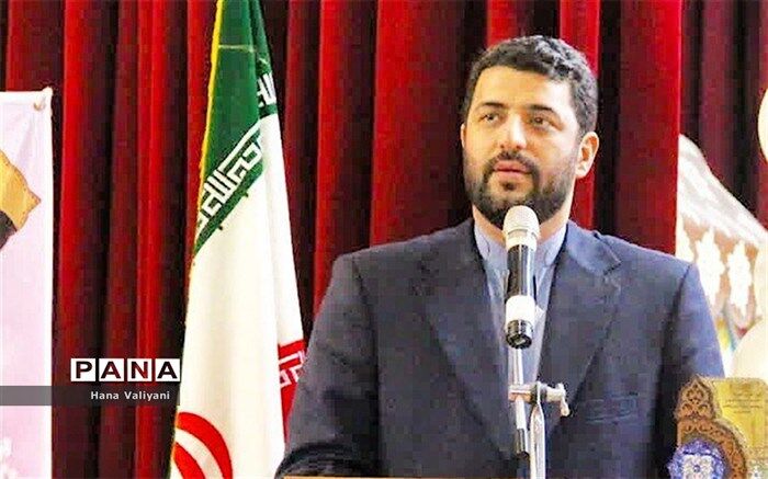 یکی از ماموریت‌‌های گروه‌‌های آموزشی، ارتقای دانش و مهارت معلمان است