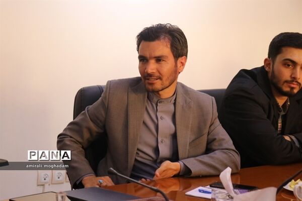 پنجمین نشست معاون استاندار با تشکل های دانش آموزی ناحیه 4 مشهد