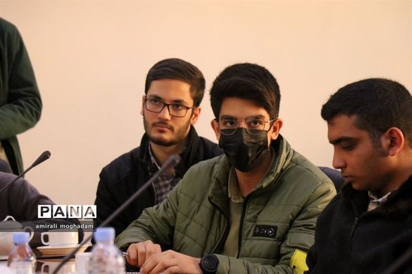 پنجمین نشست معاون استاندار با تشکل های دانش آموزی ناحیه 4 مشهد
