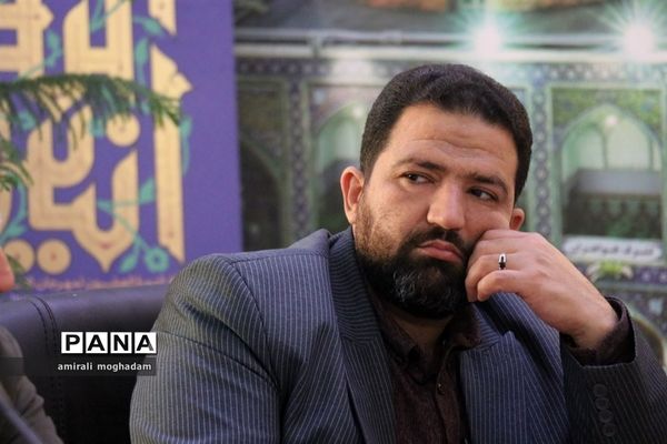 پنجمین نشست معاون استاندار با تشکل های دانش آموزی ناحیه 4 مشهد