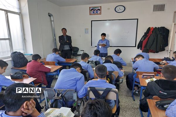 استقبال دانش آموزان  دبیرستان  زرتاش خلیل‌آباد از طرح مدام