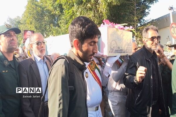 استقبال از پیکر شهدای گمنام در بوشهر