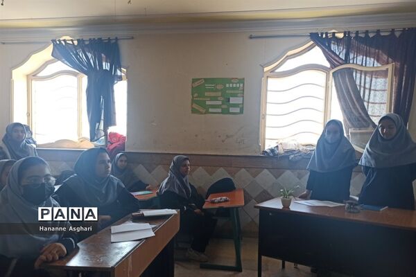 اجرای طرح مدام در دبیرستان دخترانه ناحیه یک مشهد