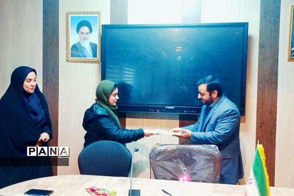 به مناسبت روز دانشجو از نو دانشجویان  منطقه دماوند تقدیر شد