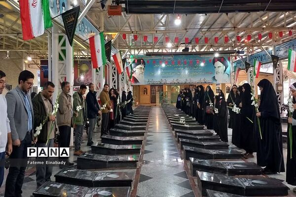 گلباران مزار شهدا به‌مناسبت گرامیداشت هفته مدارس و مراکز غیر دولتی  در شهرستان ملارد