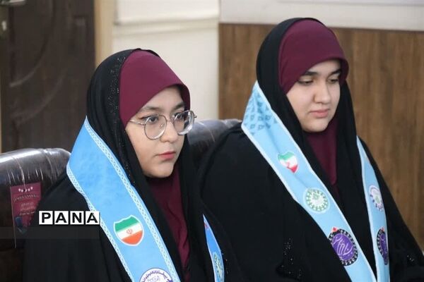 نشست هم‌اندیشی مجلس دانش‌آموزی خراسان رضوی