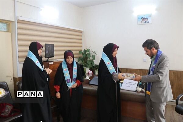 نشست هم‌اندیشی مجلس دانش‌آموزی خراسان رضوی