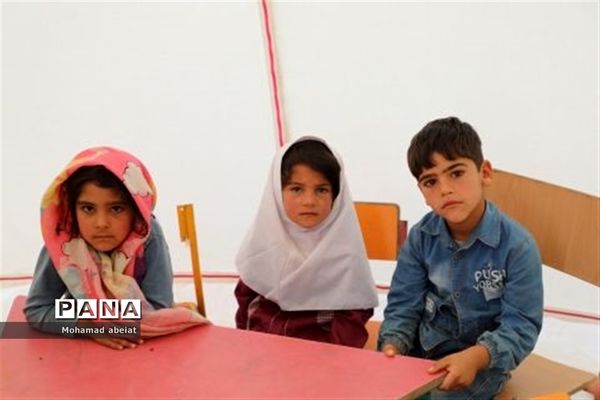 بازدید معاون آموزش ابتدایی وزارت آموزش و پرورش از مدارس عشایری خوزستان