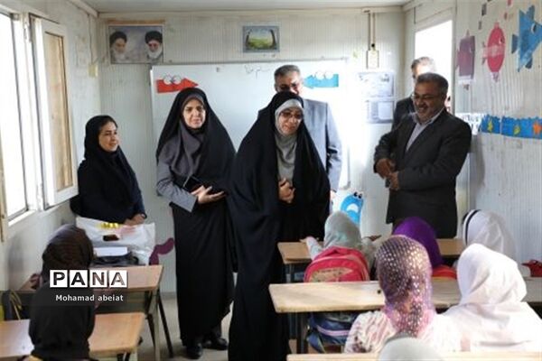 بازدید معاون آموزش ابتدایی وزارت آموزش و پرورش از مدارس عشایری خوزستان